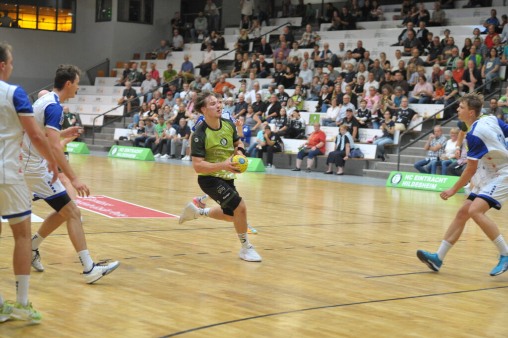 Matteo Ehlers beim HC Eintracht Hildesheim